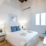 Luisa *